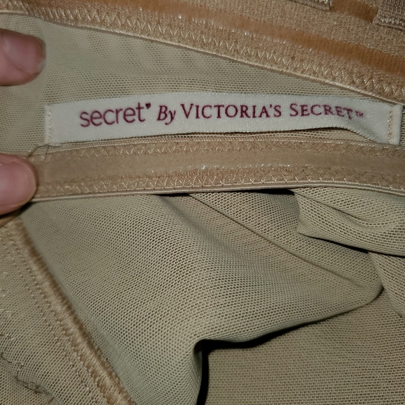 VICTORIA SECRET SHAPEWEAR - Picture 3 of 4